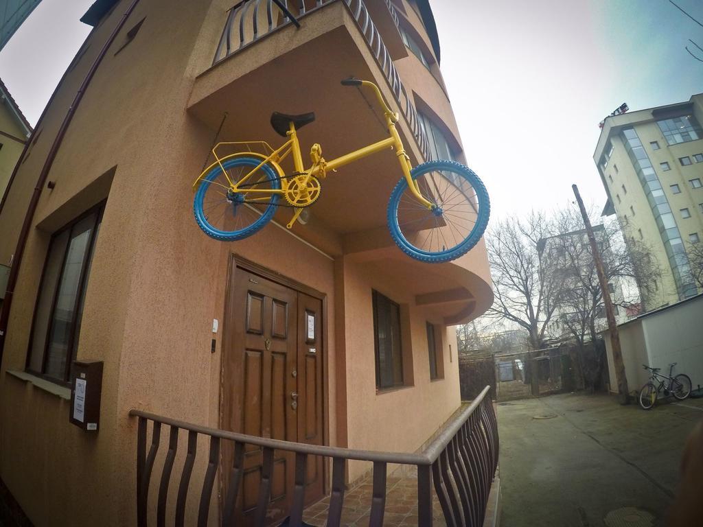 Bicycle Hostel Iasi Esterno foto